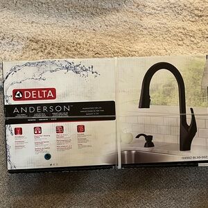 Brand new Delta Anderson Matte Black Faucet